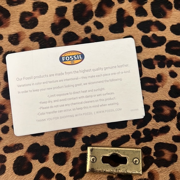 Vintage Fossil Memoir Novella Leopard Crossbody. - Picture 5 of 5